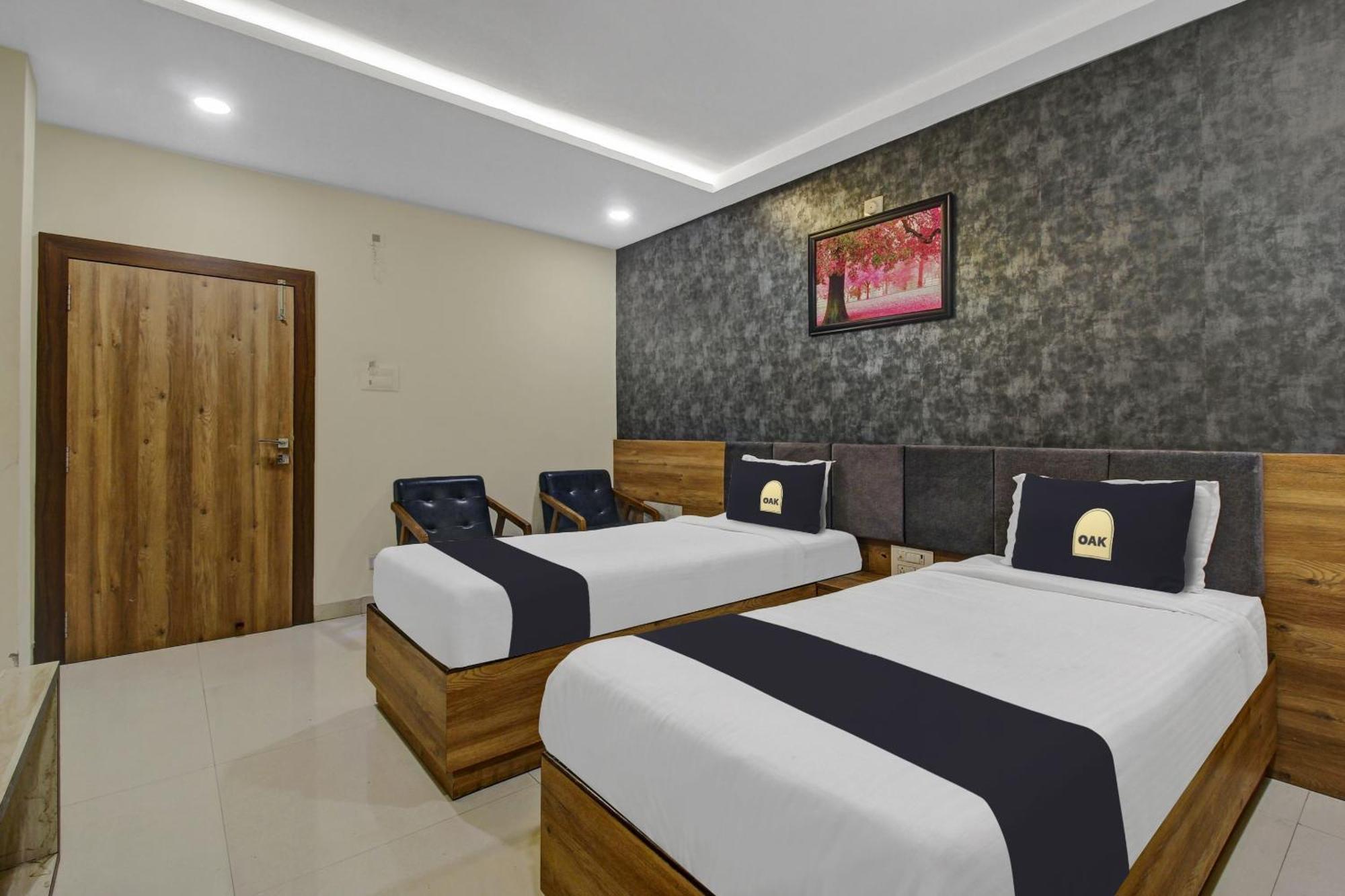 Collection O Hotel Swagath Pride Mancherāl 外观 照片