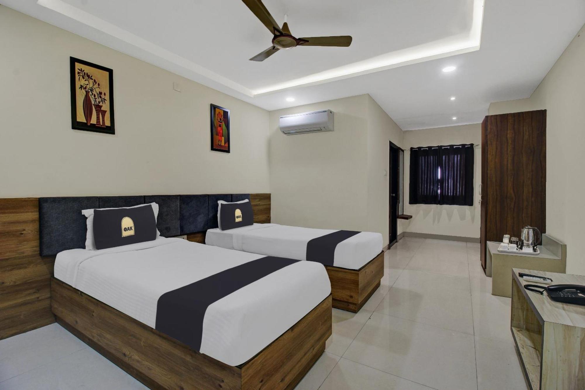 Collection O Hotel Swagath Pride Mancherāl 外观 照片